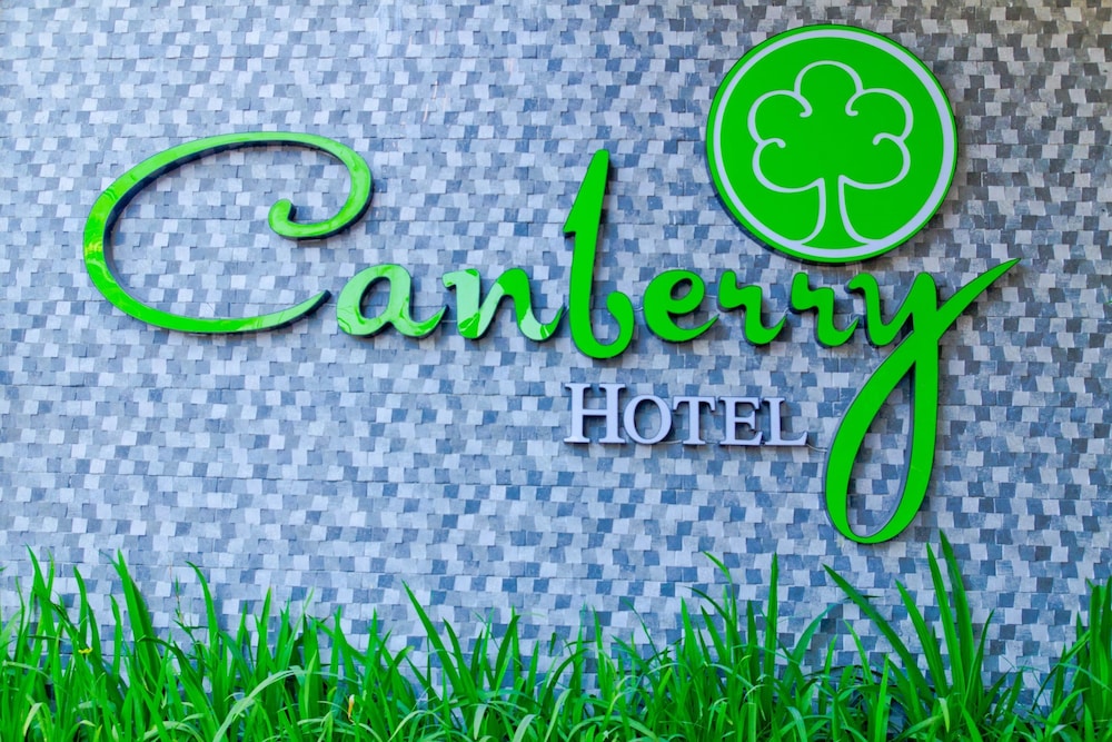 Canberry Hotel 44/49