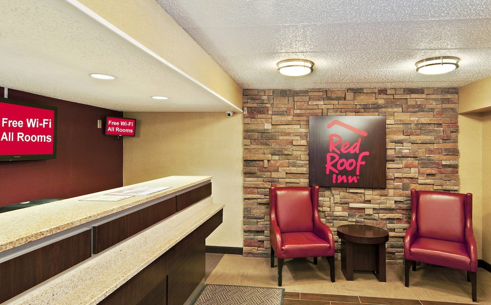 Red Roof Inn Fairmont 6/22