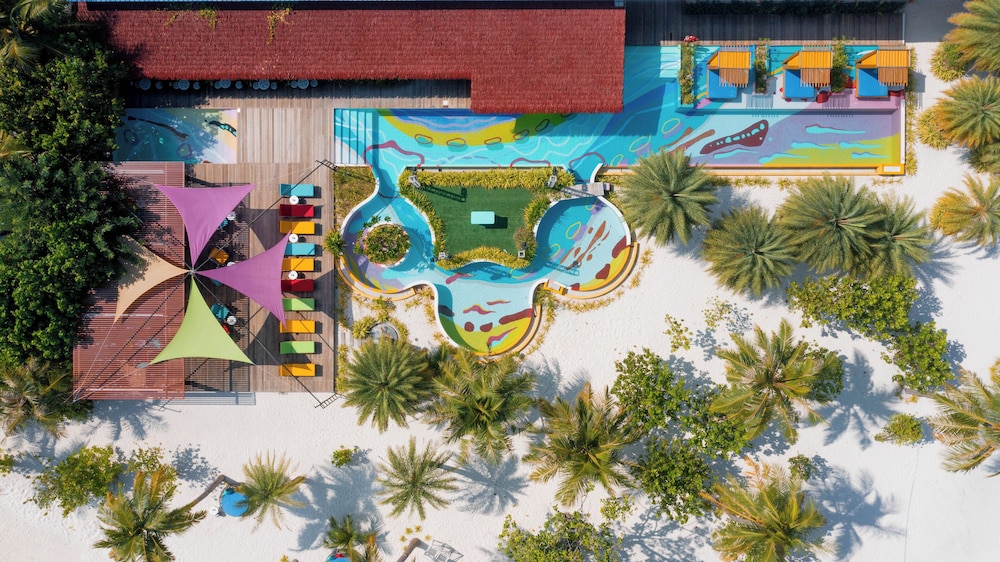 Oaga Art Resort 48/60