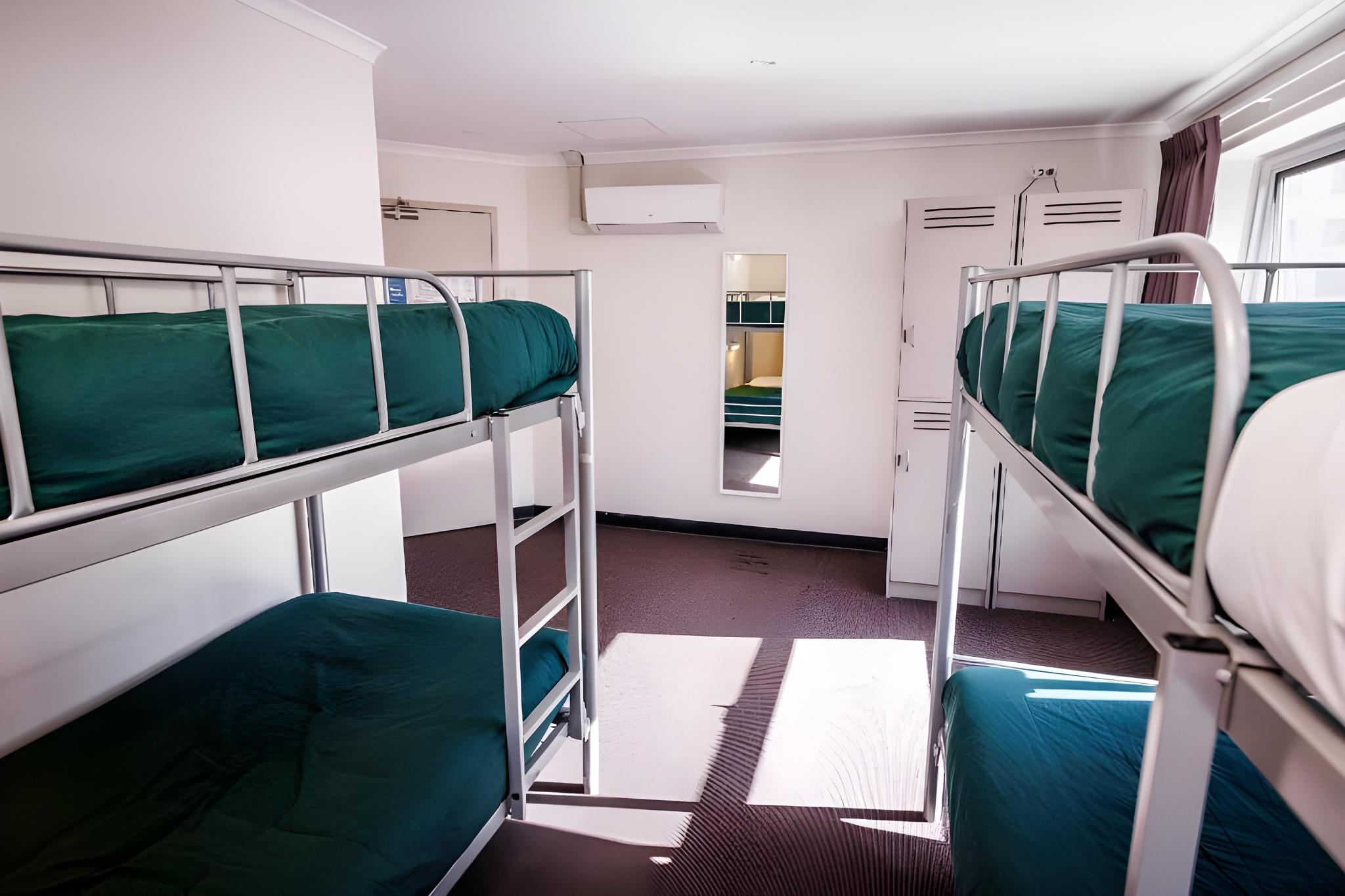 Mixed Dorm, 4 Beds