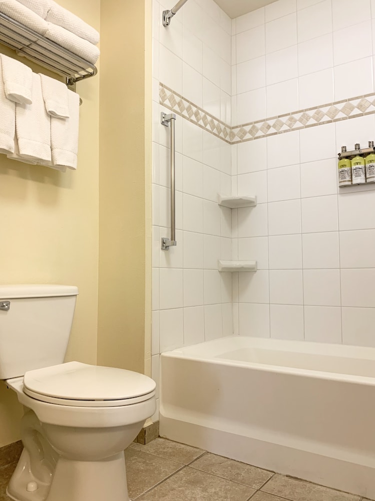Staybridge Suites Albuquerque Airport 8/59