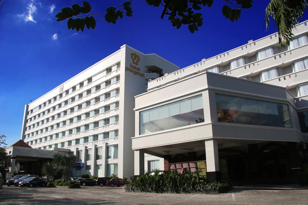 Hotel Pangeran Pekanbaru 1/66