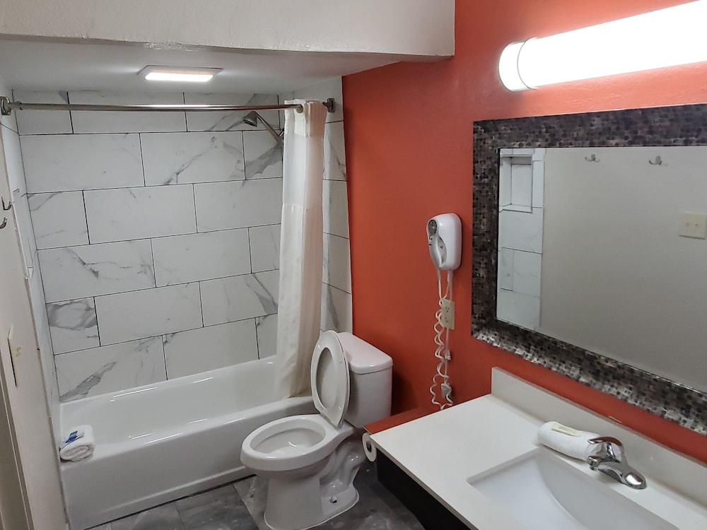 Executive Inn 24/40