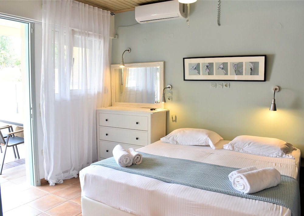 Simatos Apartments & Studios 11/50