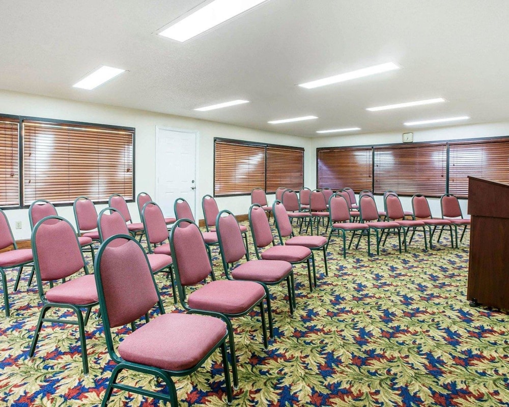 Quality Inn Macon West GA 40/43