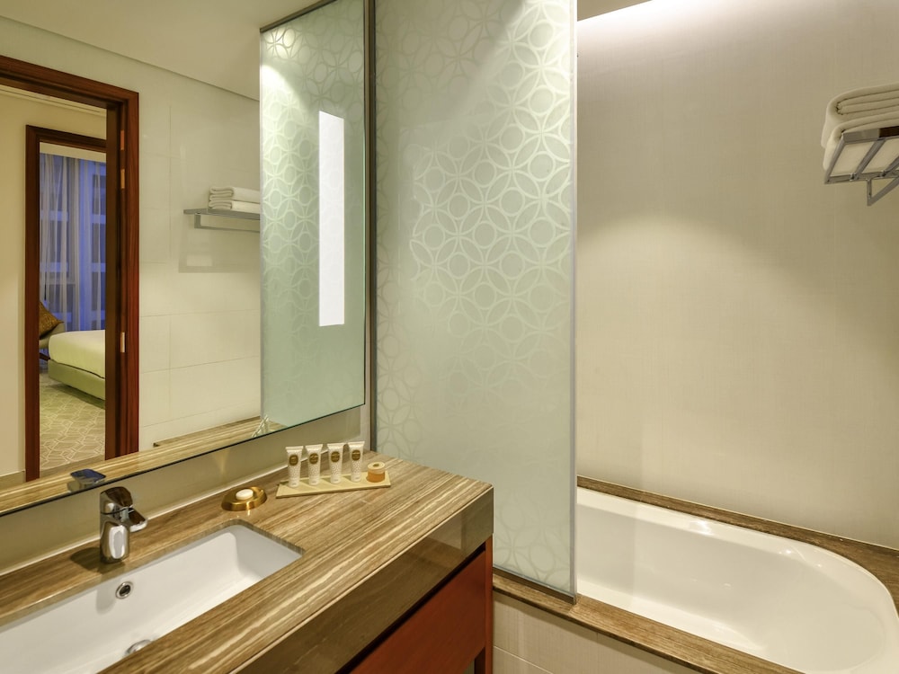 Grand Mercure Dubai City 49/49