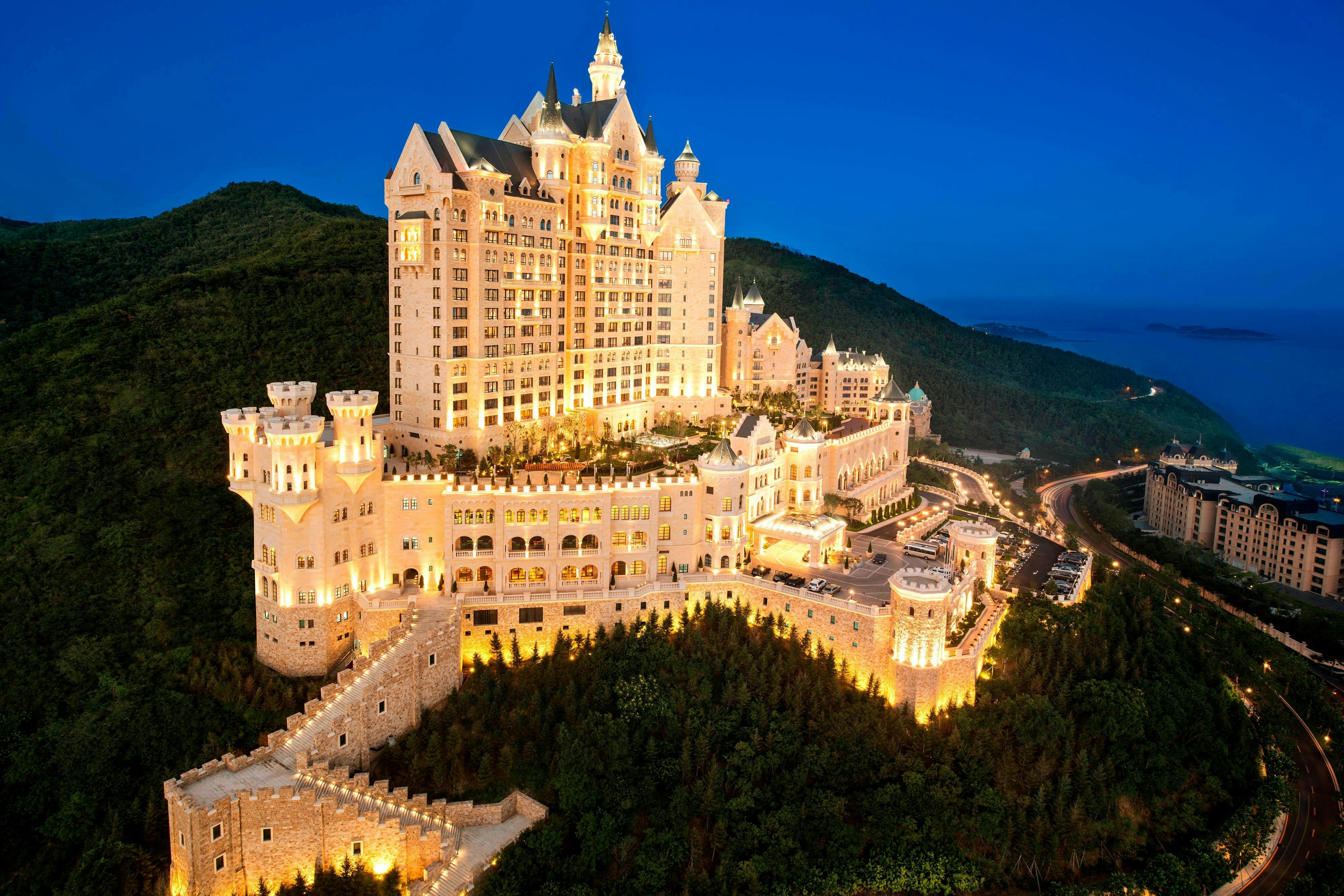 The Castle Hotel A Luxury Collection Hotel Dalian 1/47