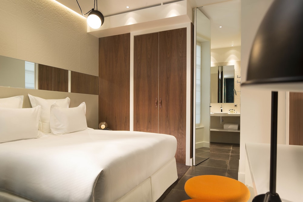 Hotel Dupond Smith 18/67