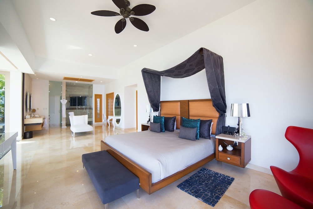 GRAND, PENTHOUSE