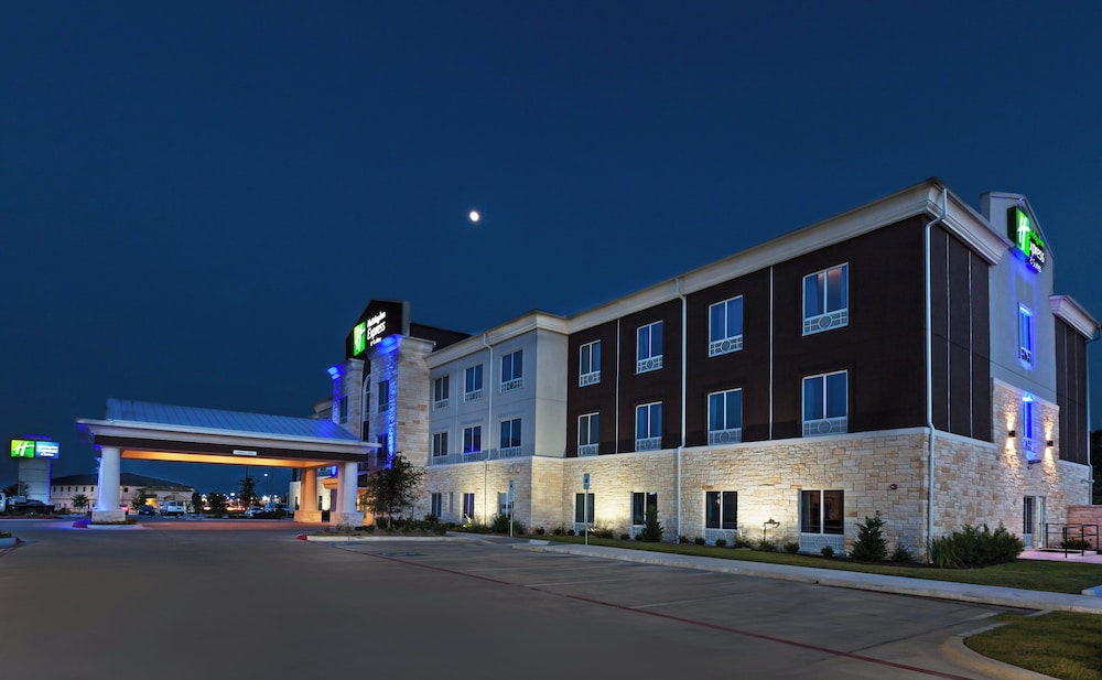 Holiday Inn Express And Suites Killeen-Fort Hood Area 4/43