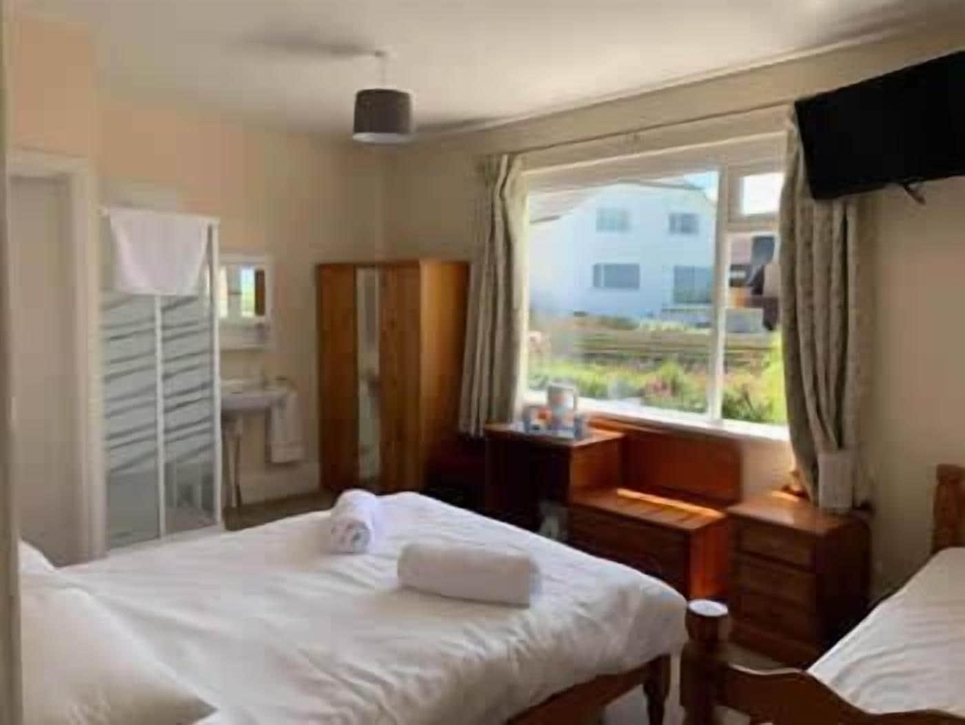 Well Parc Hotel 3/10