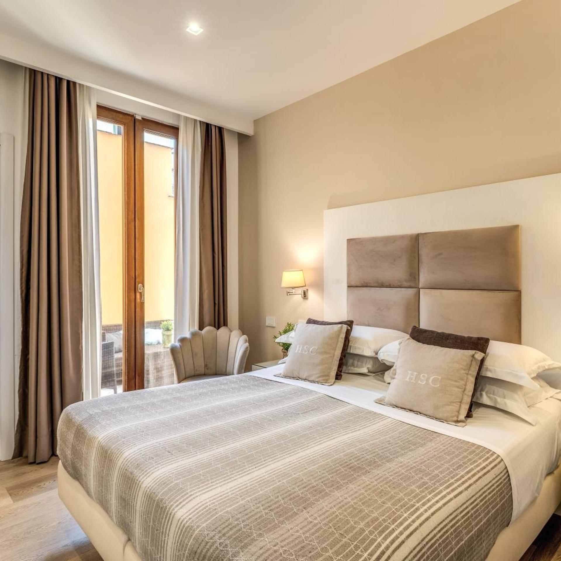 ROOM, TRIPLE