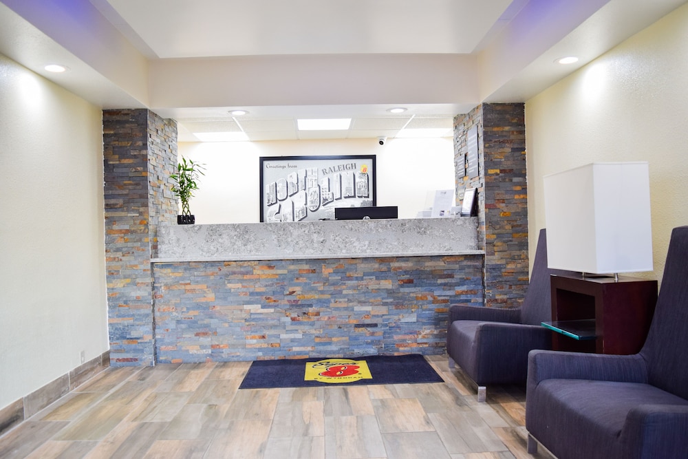 Super 8 by Wyndham Raleigh Downtown 8/26
