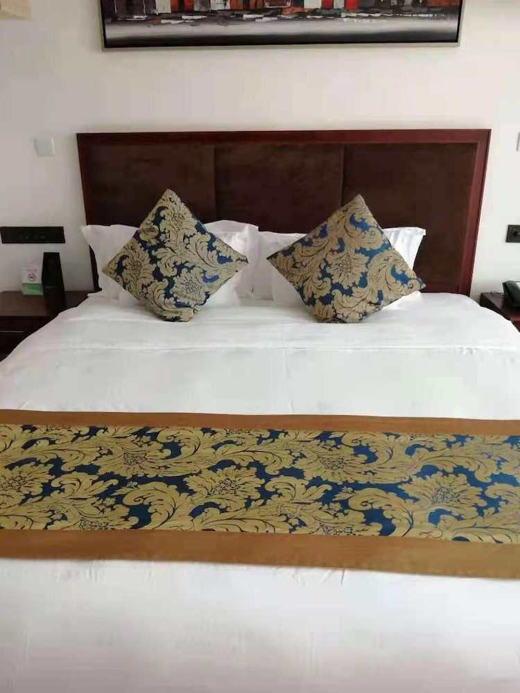 Wyndham Garden Lingshui 19/35