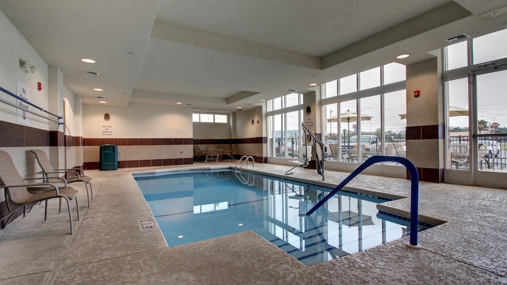 swimming pool spa