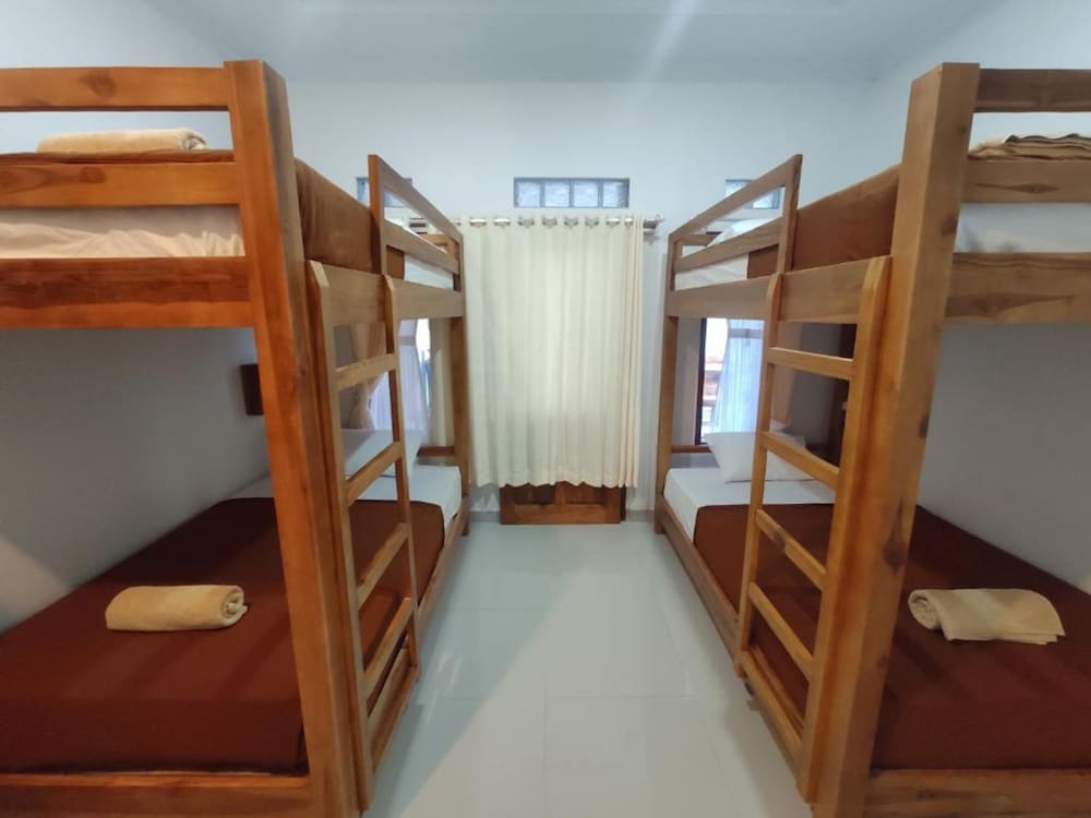 Gedhong Hostel 19/40