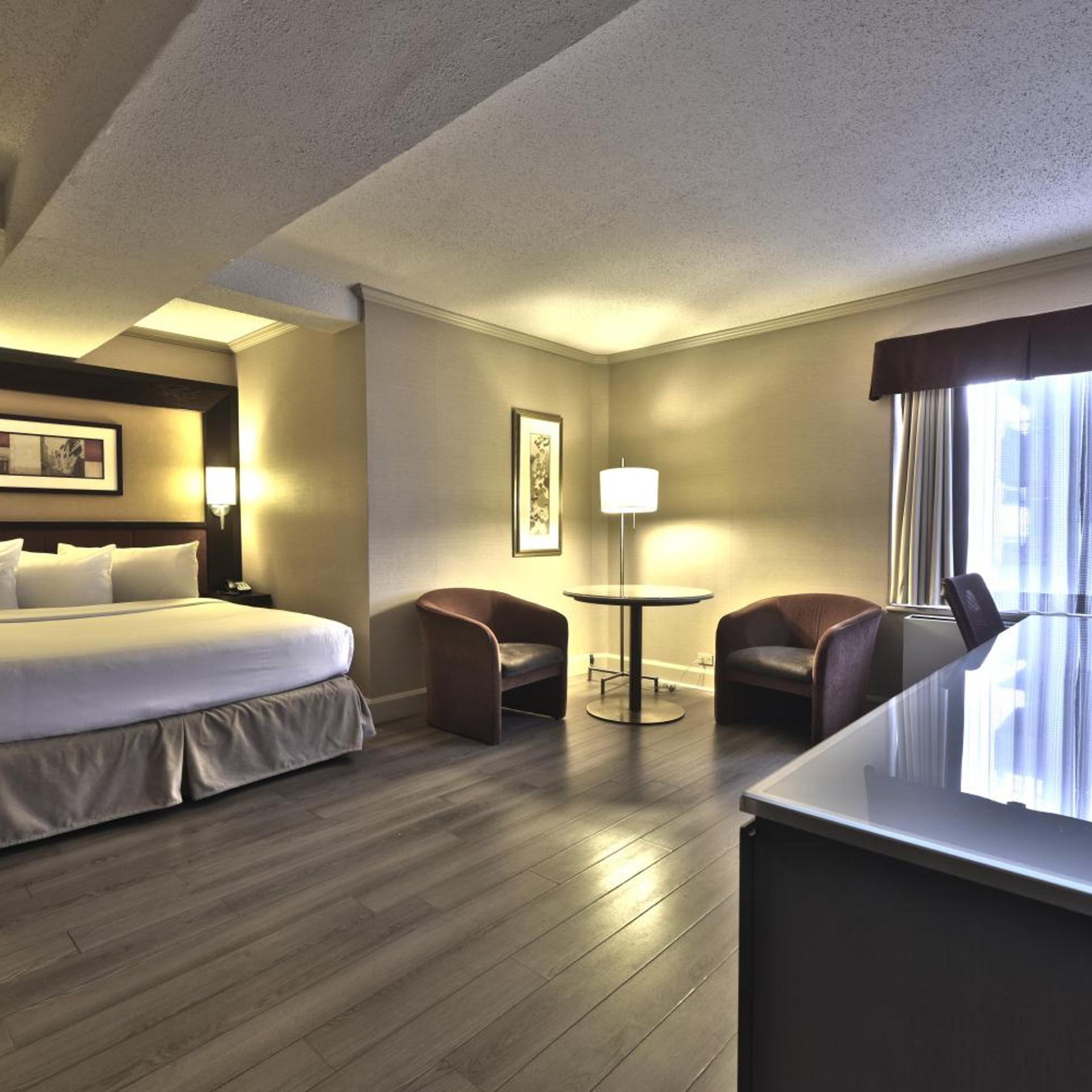 Standard, King Bed, Queen Bed