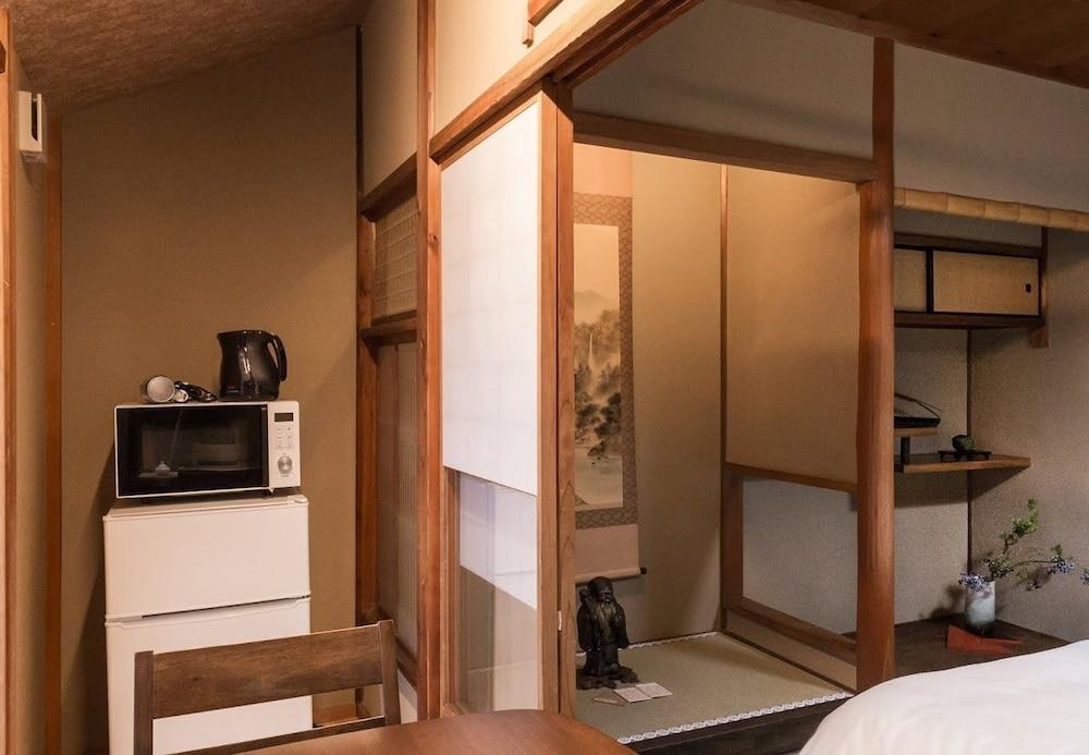 JAPANESE, DELUXE, GARDEN ACCESS