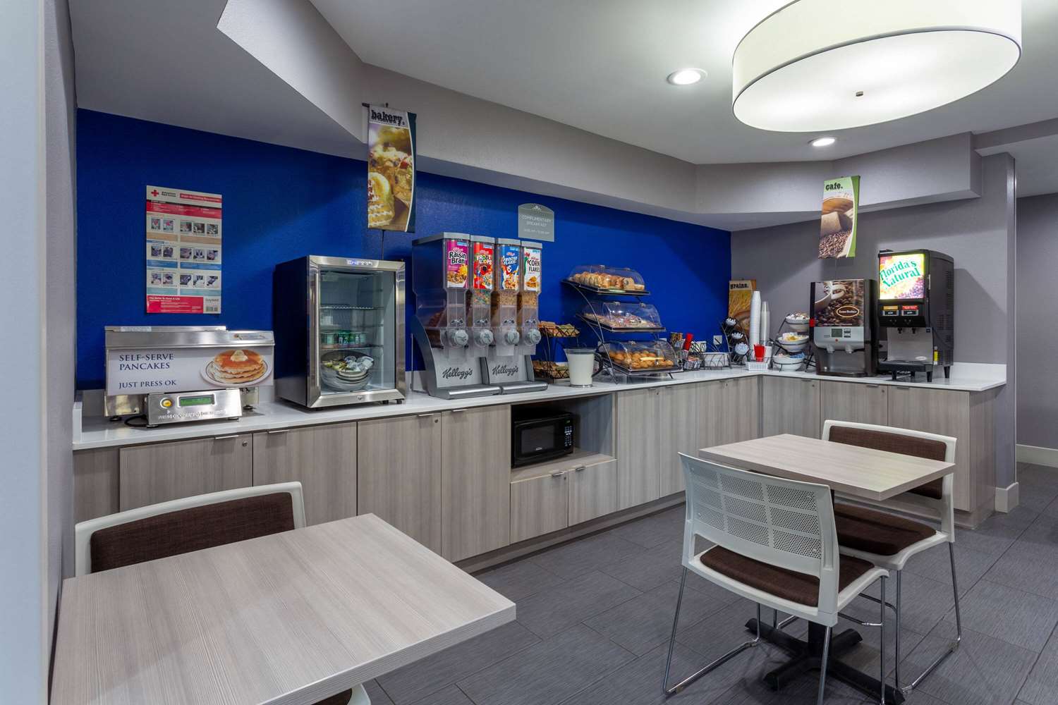Microtel Inn And Suites Bethel 16/28