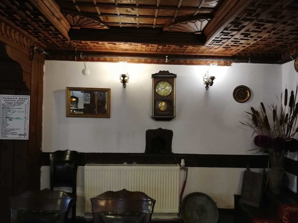 Turgut Reis Konak Otel 8/50