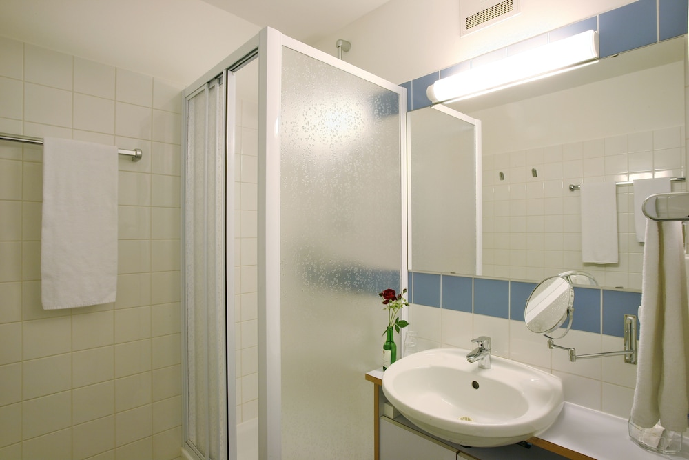 Am Spiegeln Dialog.Hotel.Wien 14/54