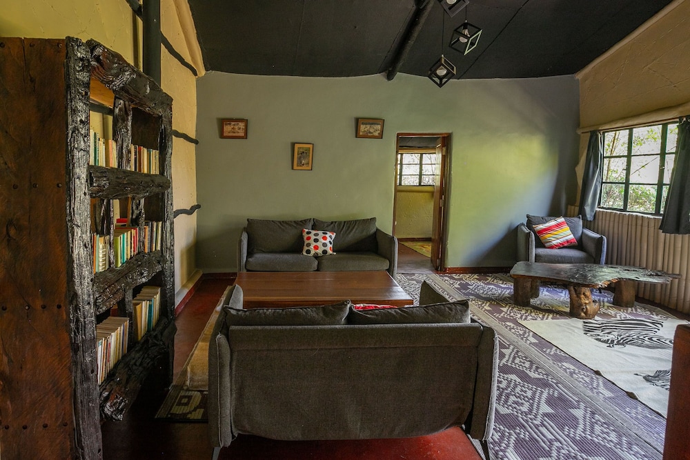 Punda Milias Camp Nakuru 28/50