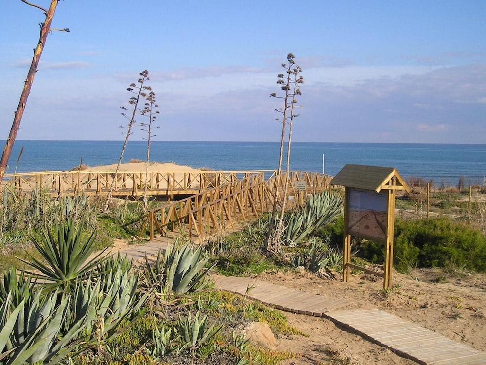 HOTEL MEDITERRANEO 49/52