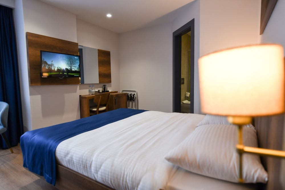 Ref Inn Hotel 13/19