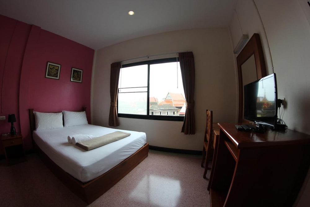 My Place At Surat Hotel 57/63