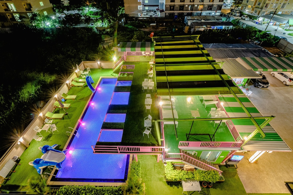 Gold Airport Suites 6/66
