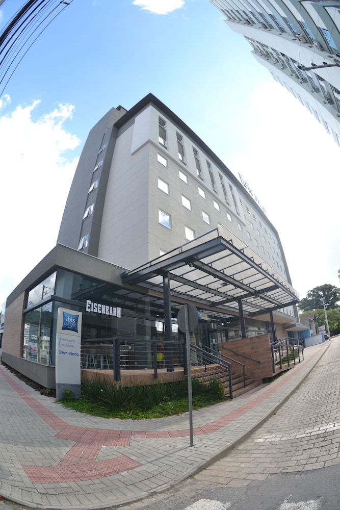 Ibis Budget Blumenau 5/68