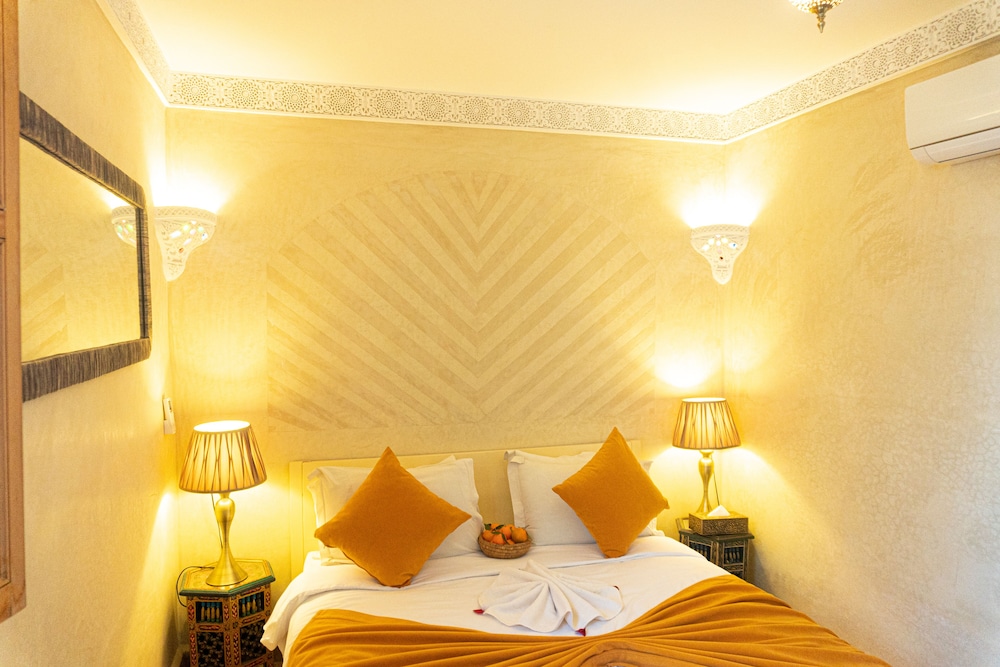 Riad Louaya 25/79