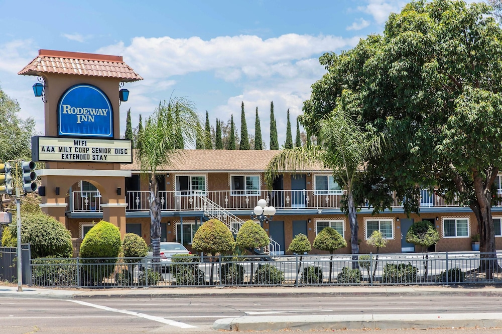 Rodeway Inn Escondido Downtown 1/34