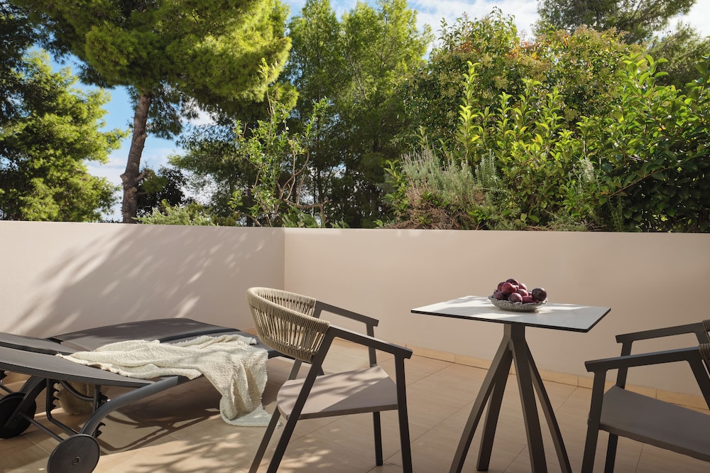 Ionian Hill Hotel 40/50