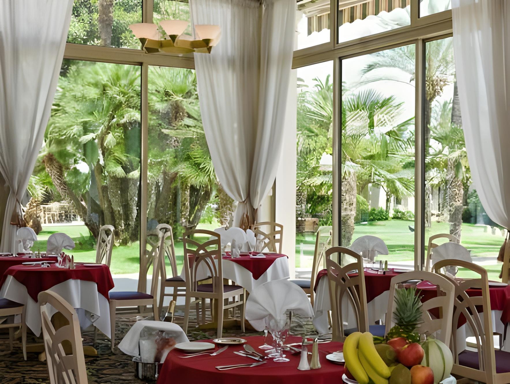 Hotel Vacances Bleues Royal Westminster Menton 49/54