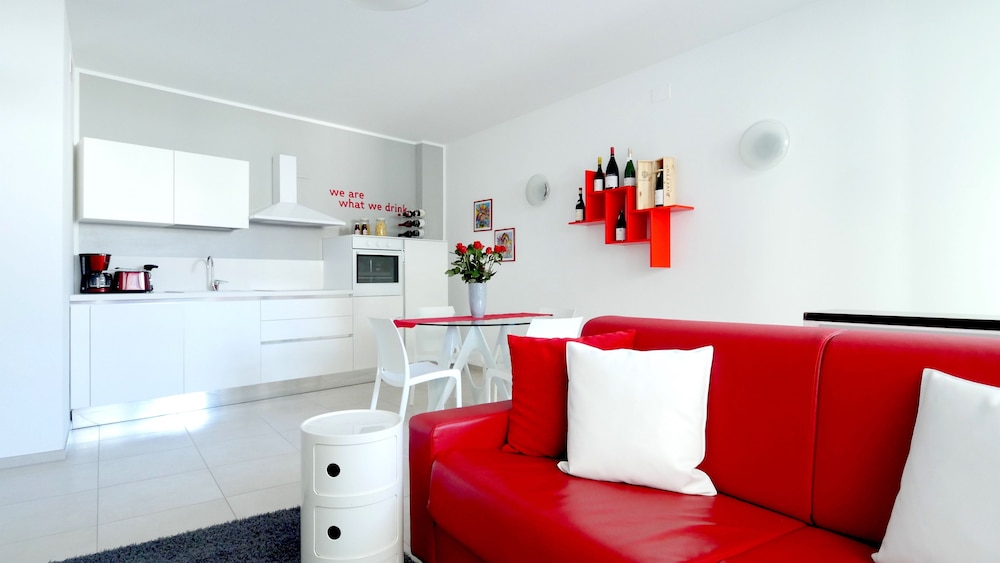 Rivetto Suites 10/37