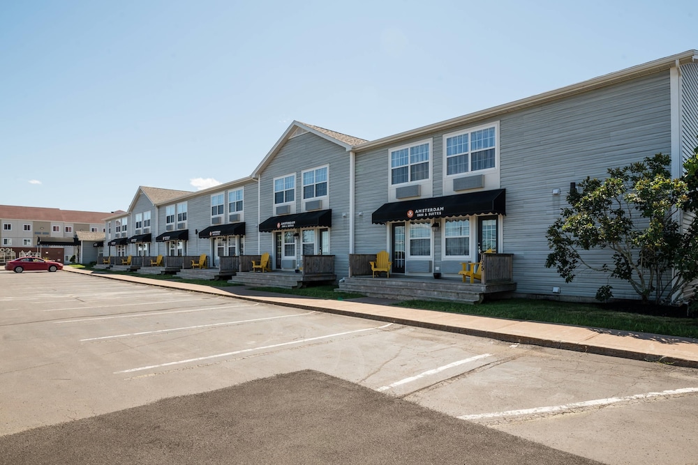 Amsterdam Inn & Suites Moncton 55/63