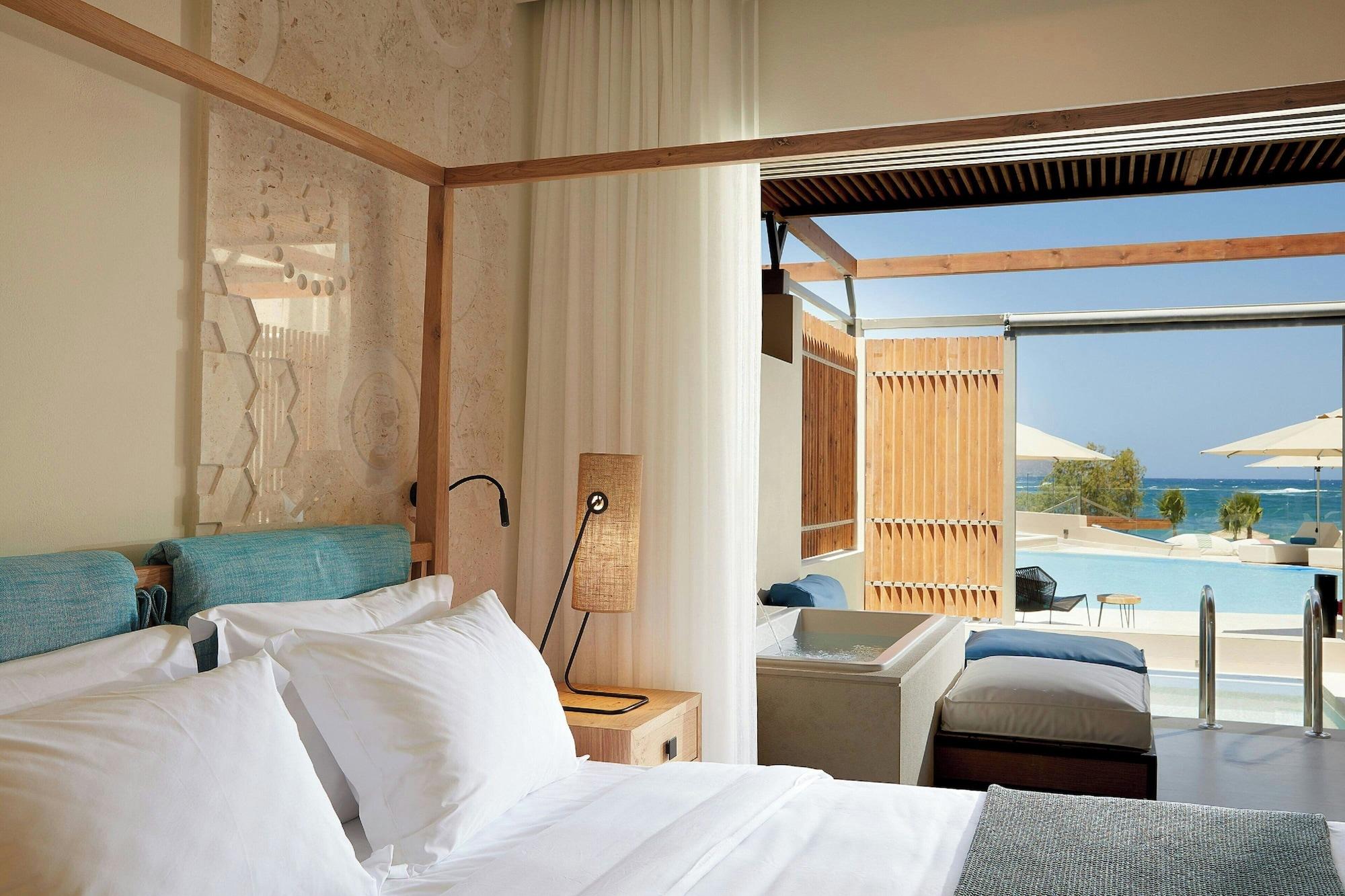 Retreat, Plunge, Sea View