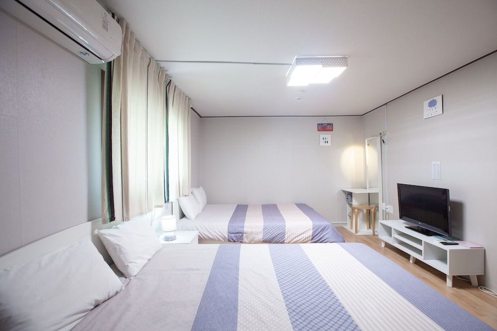 Jeong House 22/63