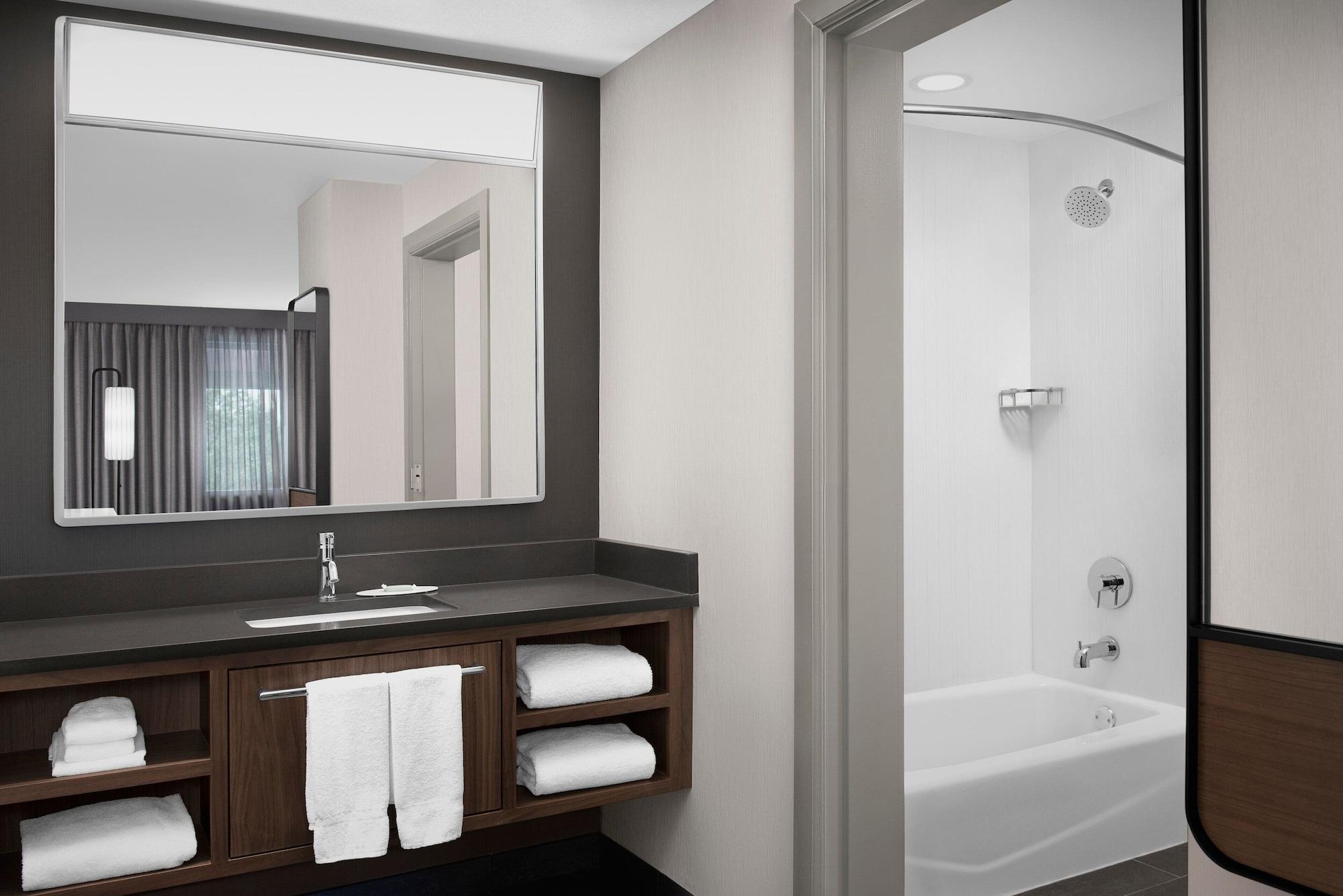جناح بغرفة نوم واحدة، Courtyard Marriott Paso Robles 2/2