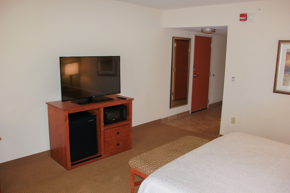 Hampton Inn & Suites Radcliff Fort Knox 16/58