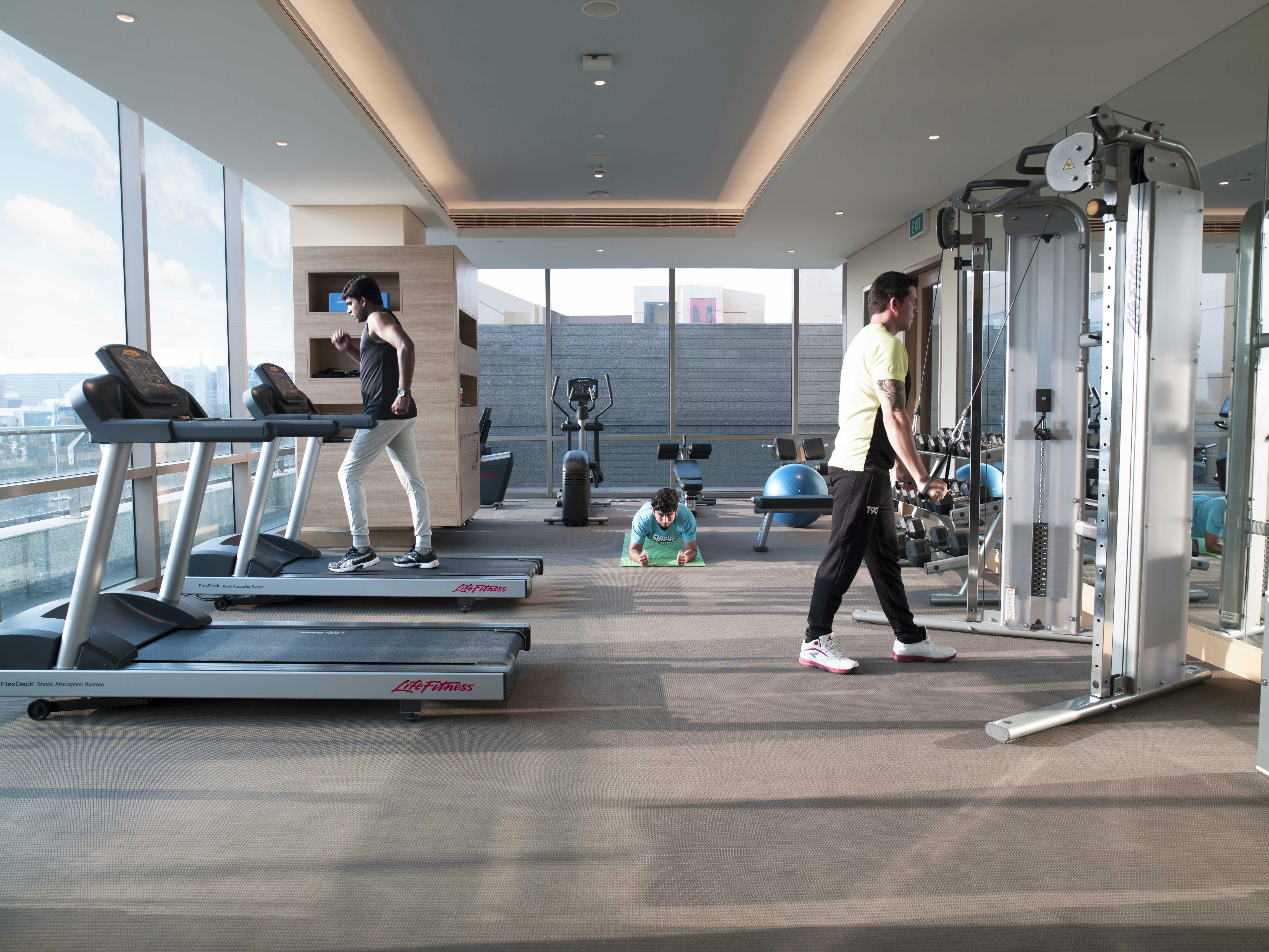 HOLIDAY INN CHENNAI OMR IT EXPRESSWAY 34/76