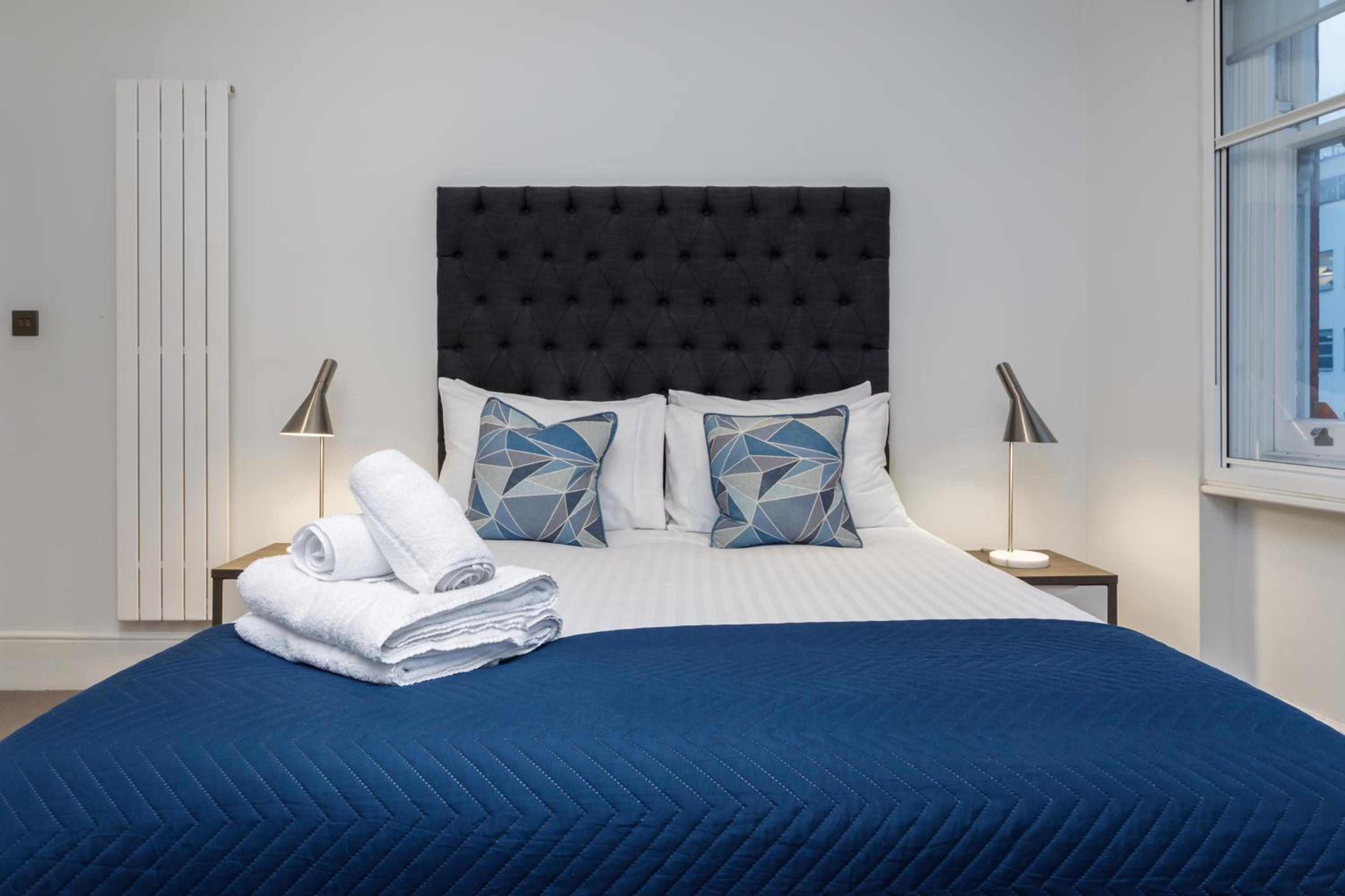 Garrick Mansions by Aeria Apartments 7/19
