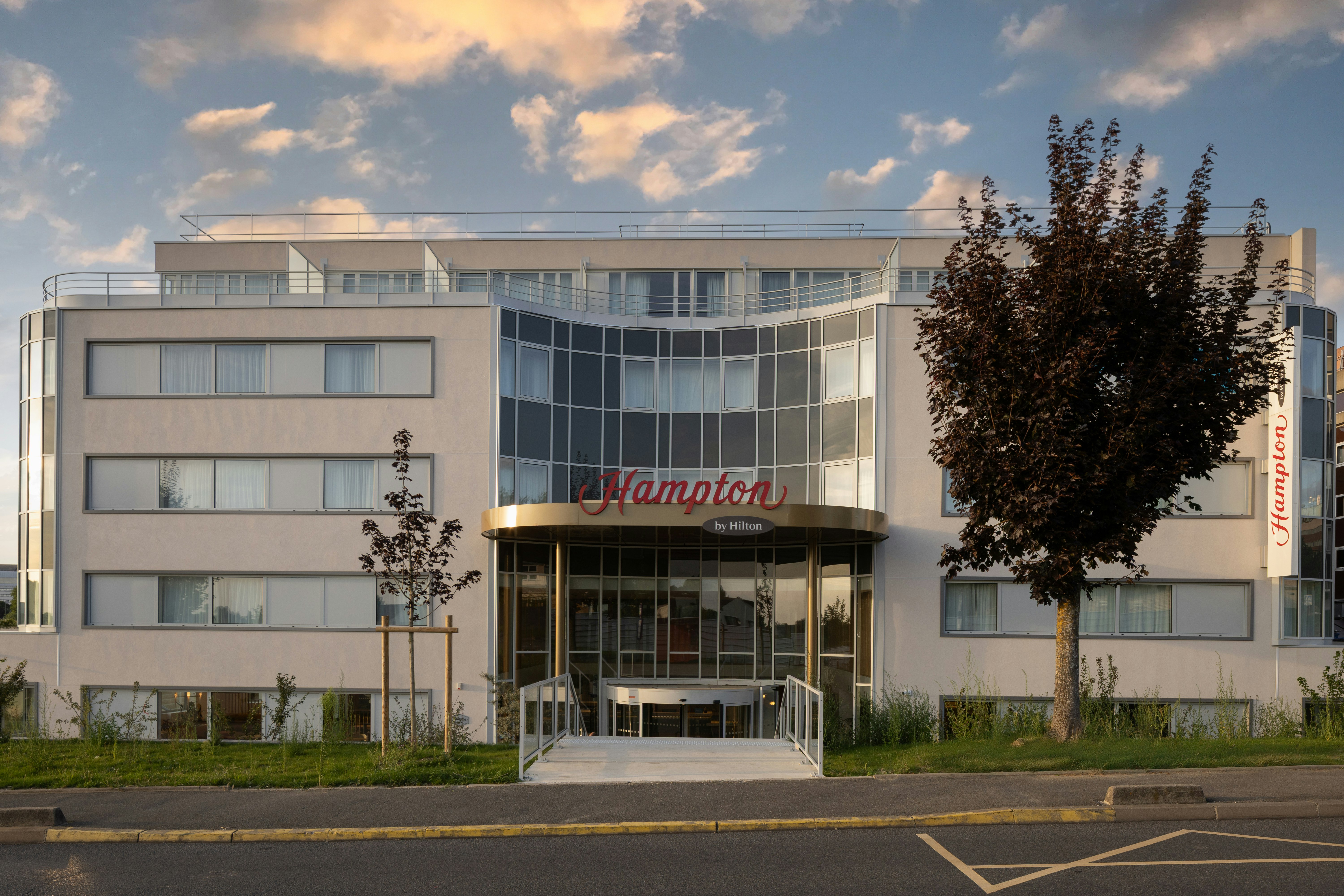 Hampton by Hilton Paris Charles de Gaulle Airport 6/49