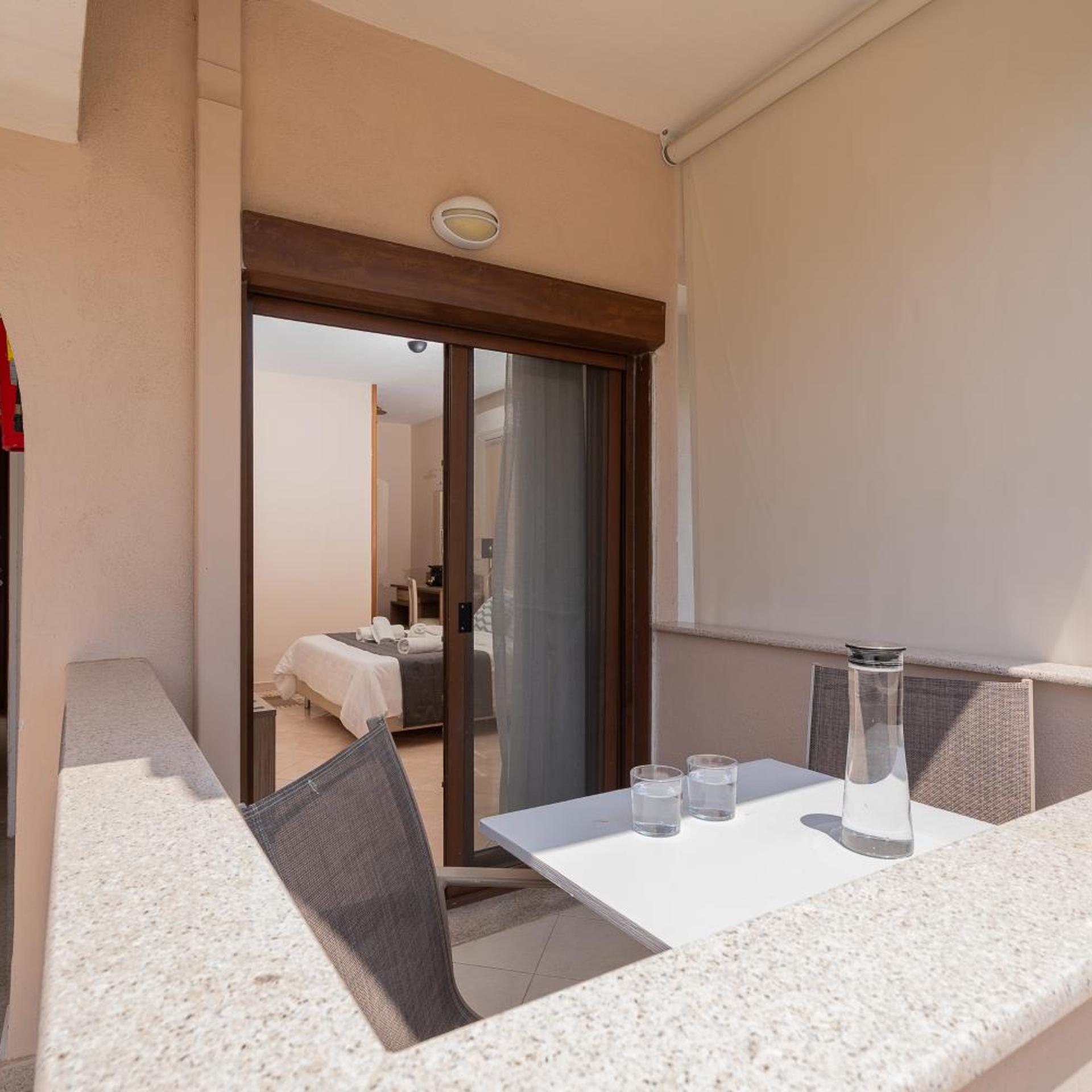 Meliton Inn Hotel & Suites 40/57