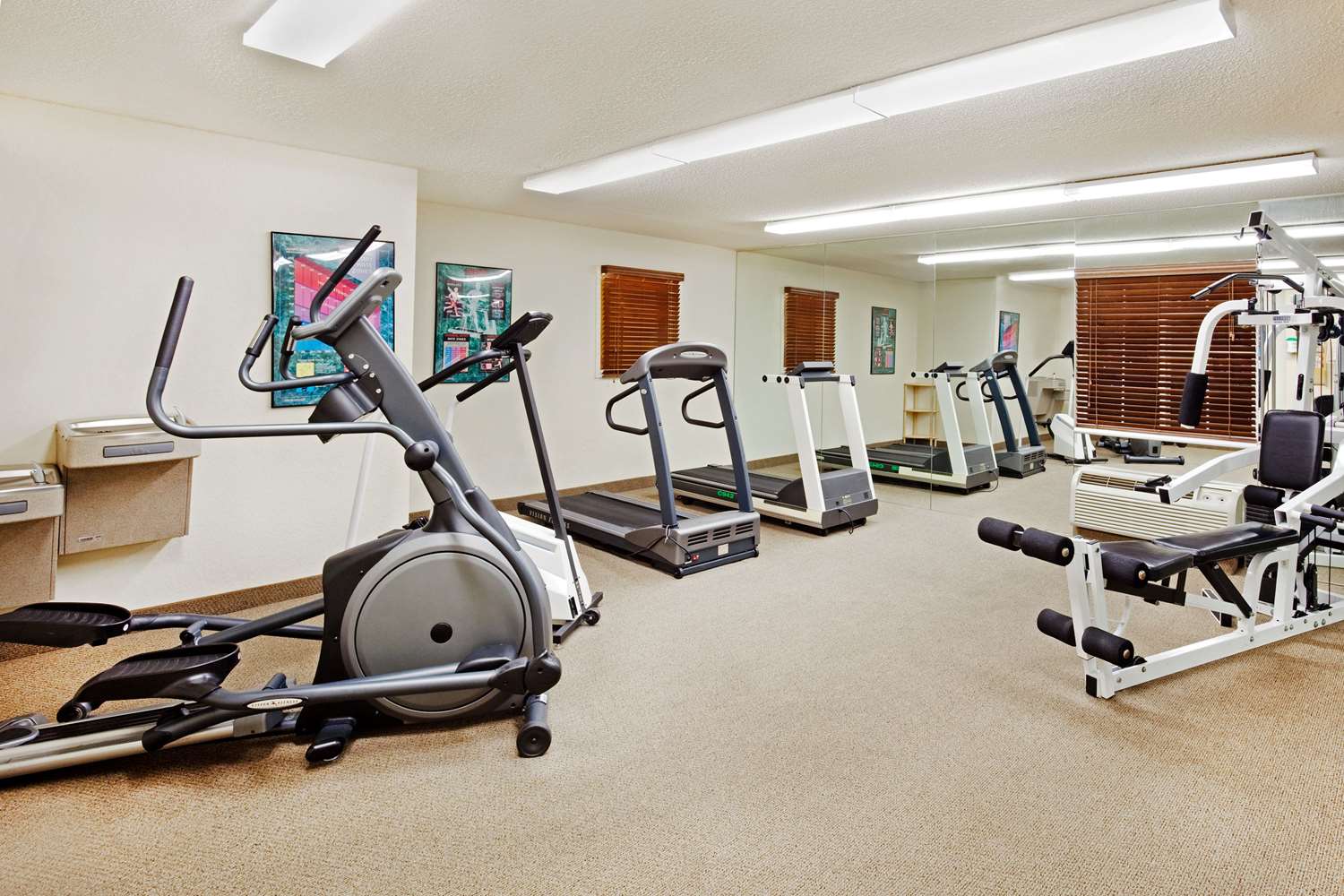 Sonesta Simply Suites Knoxville 10/17