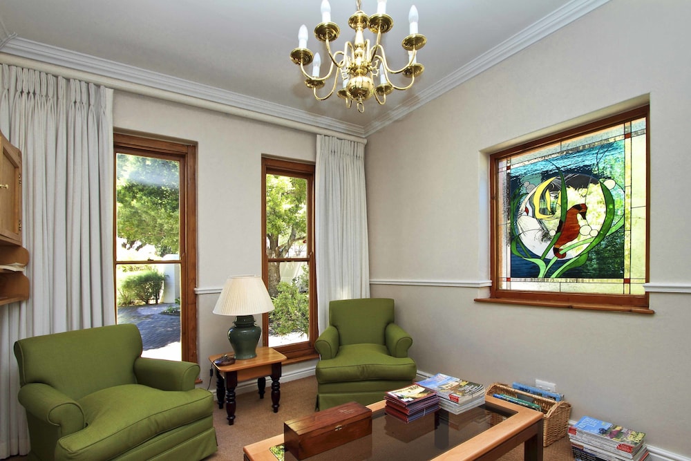 Montagu Vines Guest House 16/50