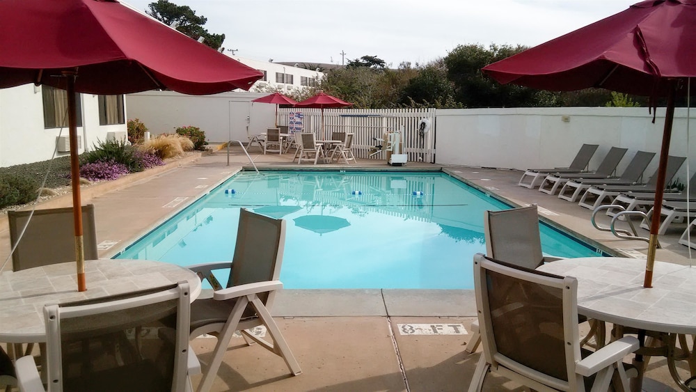 Motel6 San Simeon, CA - Hearst Castle Area 37/63