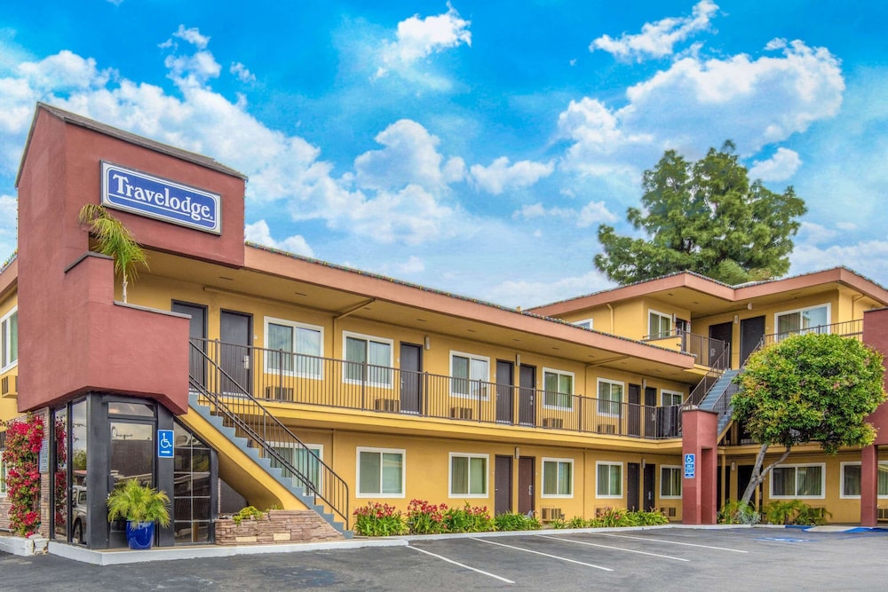 Travelodge By Wyndham Burbank-Glendale 5/28