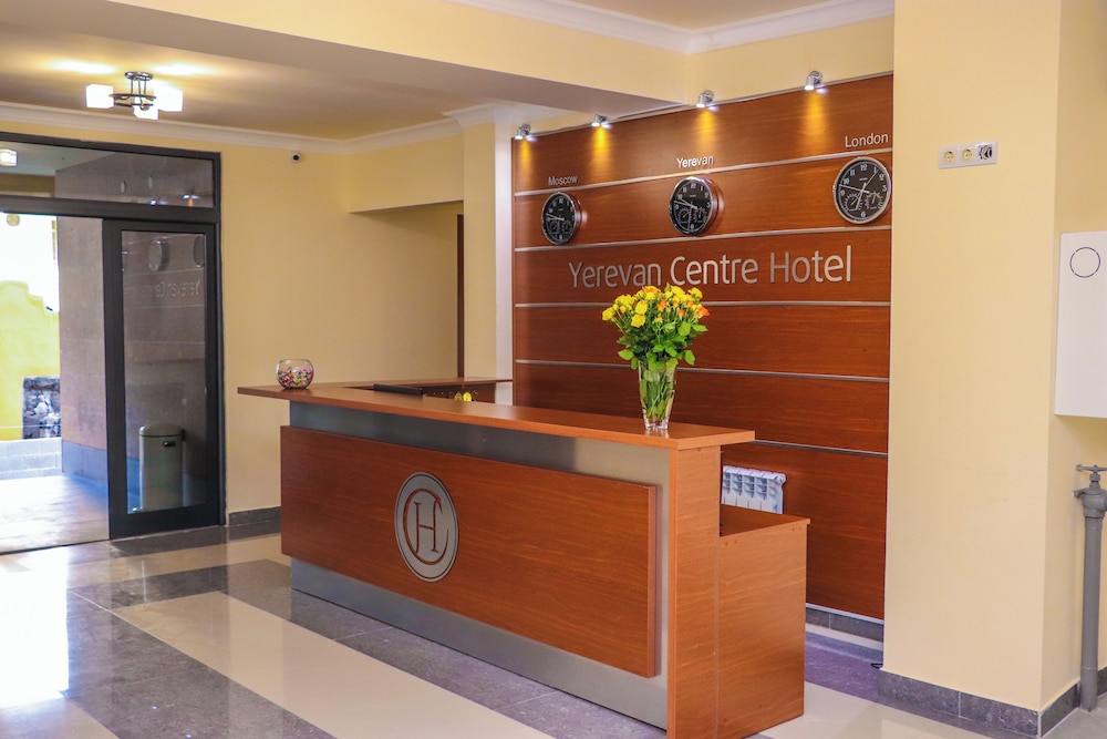 Yerevan Centre Hotel 2/21